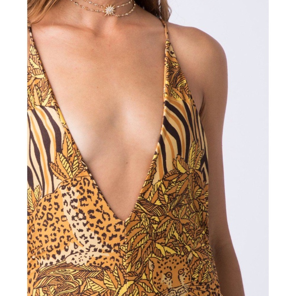 Indah playground one piece in safari